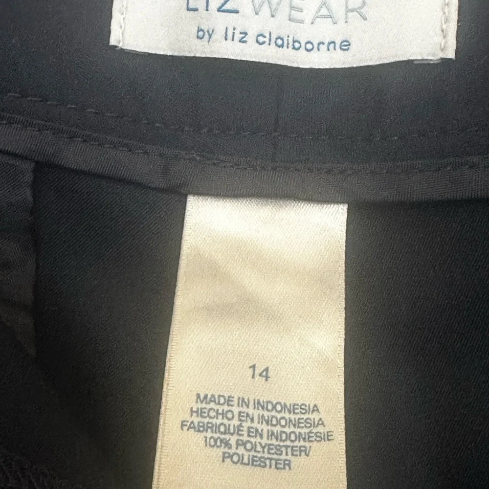 Liz Claiborne cropped dressy slacks - Picture 3 of 3